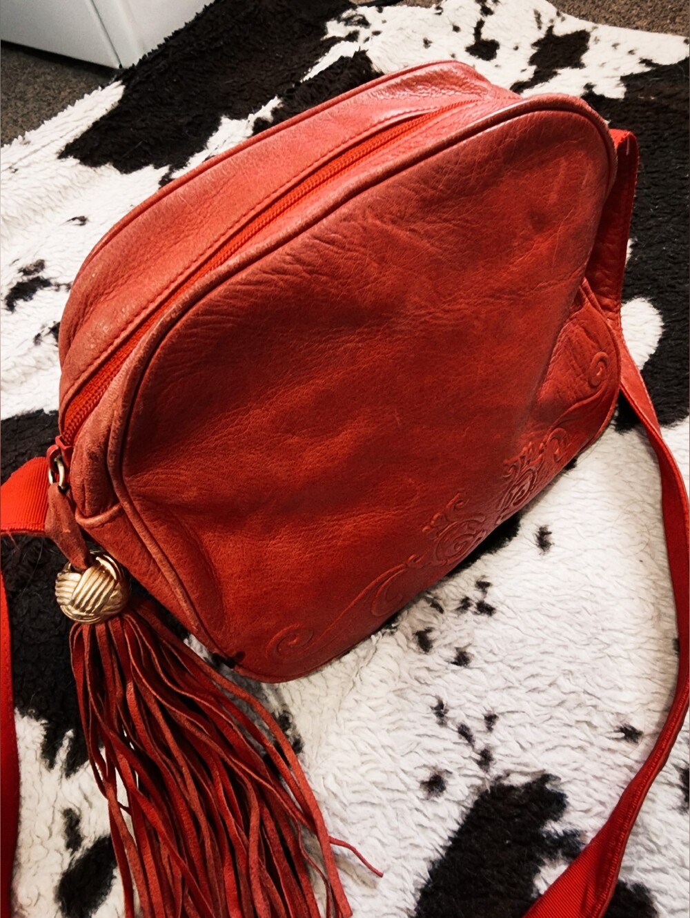 "ETIENNE AIGNER" WOMEN'S 80'S FRINGE MINI SHOULDER BAG - RUBY RED